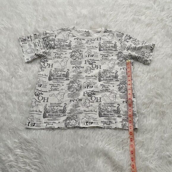 Uniqlo Disney Winnie The Pooh Crew Neck Graphic T-Shirt in White Medium - Picture 4 of 8